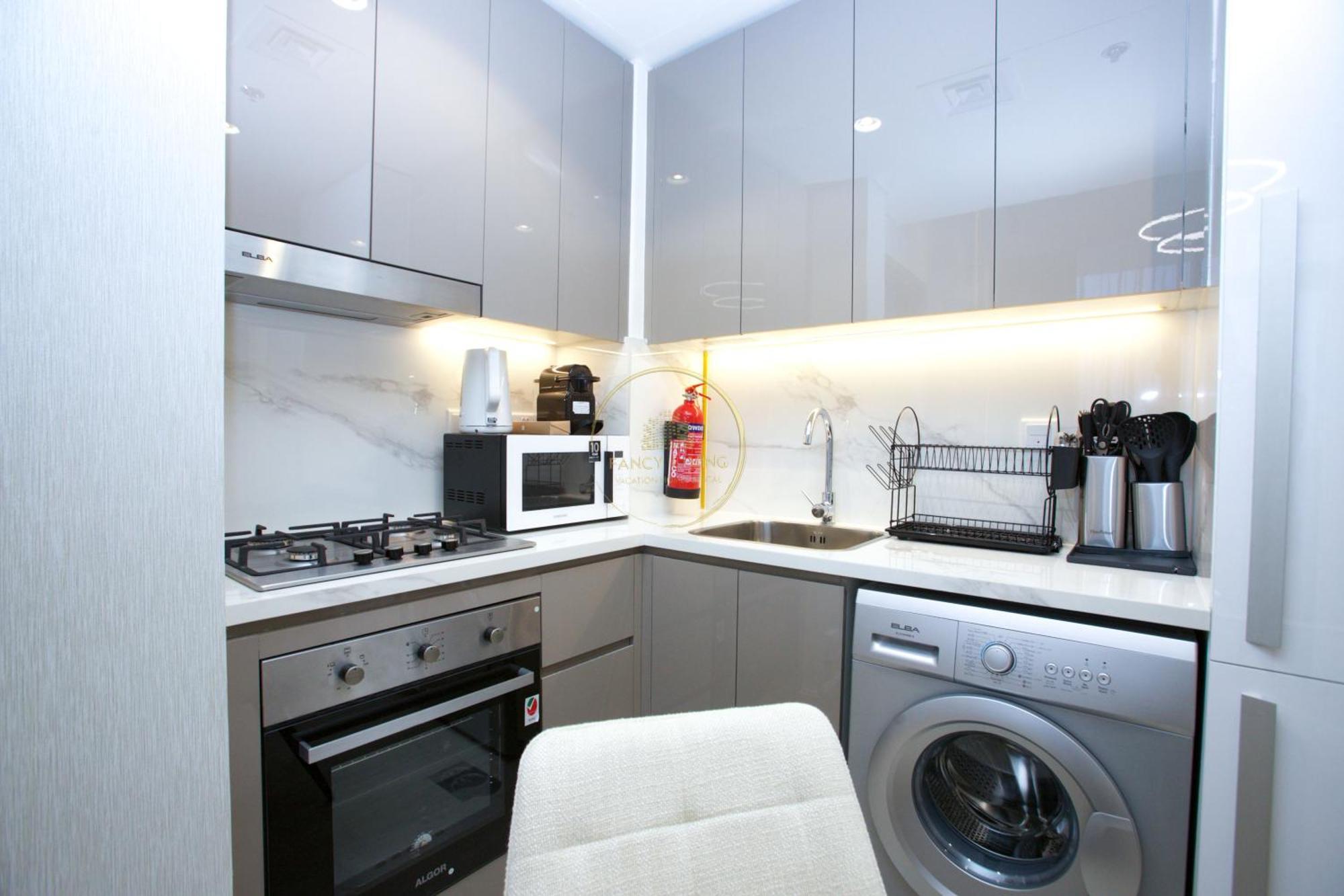 Standard 2Bhk Located In Azizi Riviera 46 Dubái Exterior foto