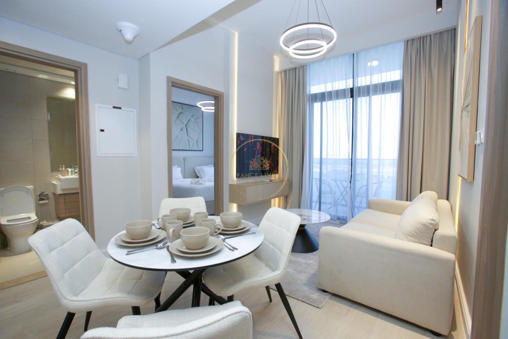 Standard 2Bhk Located In Azizi Riviera 46 Dubái Exterior foto