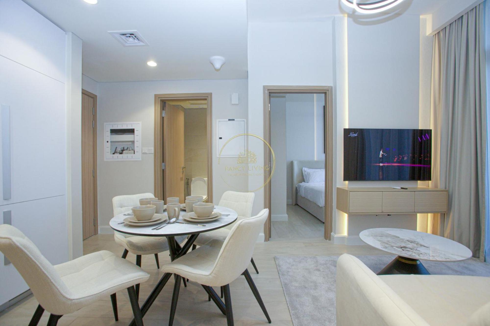 Standard 2Bhk Located In Azizi Riviera 46 Dubái Exterior foto